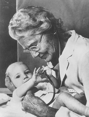 Dr. Helen Taussig, first female director of the Harriet Lane 首页’s Cardiac Clinic