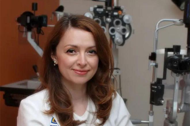 Dr. Karakus from the Comprehensive Eye Care department at the Wilmer Eye Institute